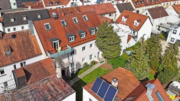 Luftbildaufnahme Rückseite - Mehrfamilienhaus in 86633 Neuburg mit 240m² kaufen