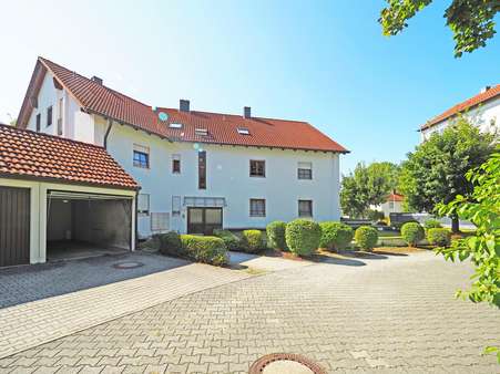 Außenansicht - Erdgeschosswohnung in 86633 Neuburg mit 62m² kaufen