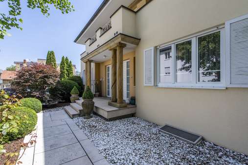 Eingangsbereich - Einfamilienhaus in 86720 Nördlingen mit 412m² kaufen