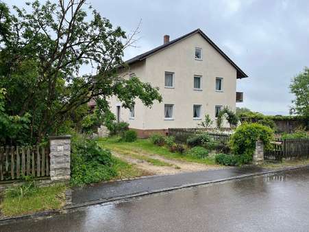 Nordseite - Bauernhaus in 89446 Ziertheim mit 213m² kaufen