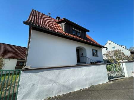 Außenansicht Nord-Ost - Einfamilienhaus in 89426 Wittislingen mit 130m² kaufen