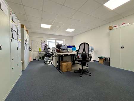 Büroräume - Obergeschoss Halle 8b - Halle in 86682 Genderkingen mit 1714m² mieten