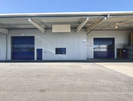 Außenansicht - Halle in 86682 Genderkingen mit 560m² mieten