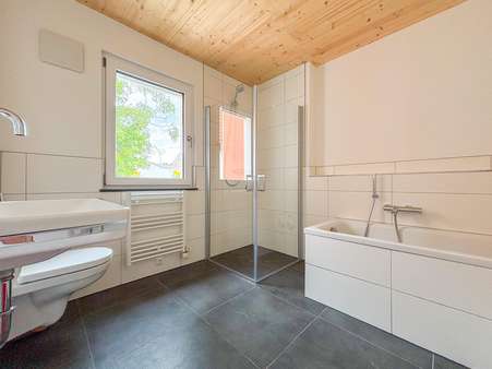 Badezimmer - Erdgeschosswohnung in 91717 Wassertrüdingen mit 62m² kaufen