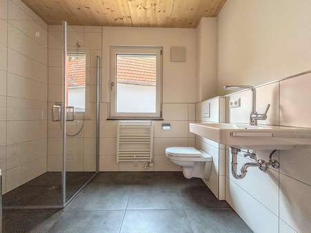 Badezimmer Badezimmer - Erdgeschosswohnung in 91717 Wassertrüdingen mit 58m² kaufen