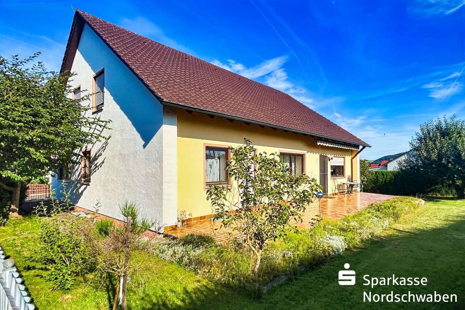 Außenansicht Außenansicht - Einfamilienhaus in 86655 Harburg mit 125m² kaufen