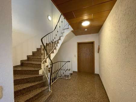 Treppenhaus - Zweifamilienhaus in 89420 Höchstädt mit 208m² kaufen