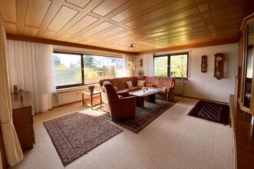 EG Wohnzimmer - Zweifamilienhaus in 89278 Nersingen mit 209m² kaufen
