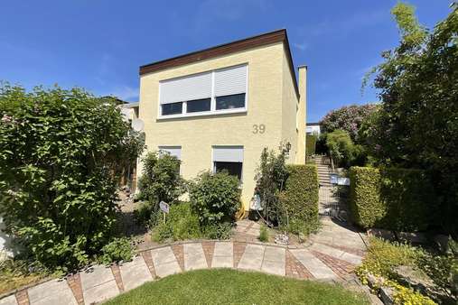 Ihr neuer Wohlfühlort - Doppelhaushälfte in 89250 Senden mit 156m² kaufen