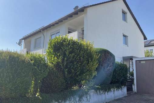 Hausansicht Süd-Ost Hausansicht Süd-Ost - Doppelhaushälfte in 89250 Senden mit 103m² kaufen