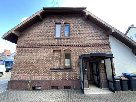 Hauseingang Westseite - Doppelhaushälfte in 89269 Vöhringen mit 70m² kaufen