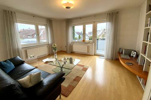 OG Wohnzimmer OG Wohnzimmer - Zweifamilienhaus in 89233 Neu-Ulm mit 153m² kaufen