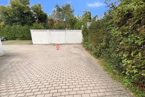 Garage - Erdgeschosswohnung in 89284 Pfaffenhofen mit 83m² kaufen