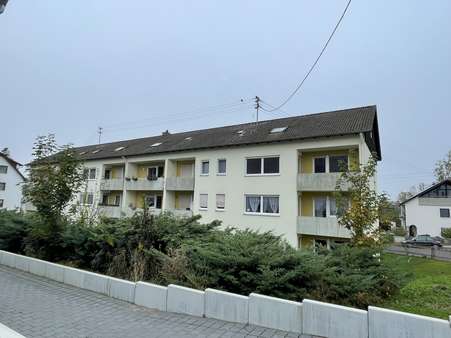 Gesamtgebäude - Etagenwohnung in 86399 Bobingen mit 73m² kaufen