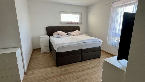Schlafzimmer OG - Einfamilienhaus in 89231 Neu-Ulm mit 188m² kaufen
