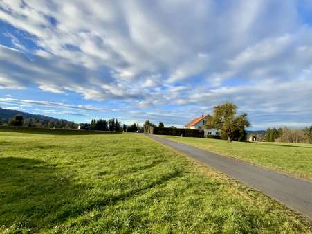 Aussicht /Umfeld Aussicht /Umfeld - Maisonette-Wohnung in 88138 Sigmarszell mit 110m² kaufen