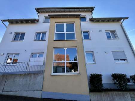 Hausansicht Norden - Erdgeschosswohnung in 89365 Röfingen mit 102m² kaufen