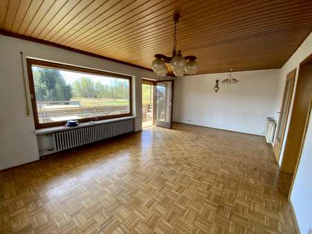 Wohnzimmer - Doppelhaushälfte in 88131 Lindau mit 160m² kaufen