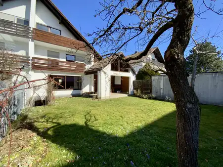 Zukunftsorientierte Doppelhaushälfte in der Gartenstadt