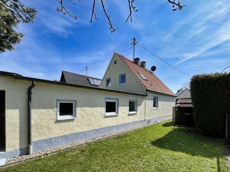 Ansicht von Westen - Einfamilienhaus in 86343 Königsbrunn mit 100m² kaufen