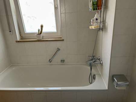 Badezimmer - Erdgeschosswohnung in 86199 Augsburg mit 37m² als Kapitalanlage kaufen