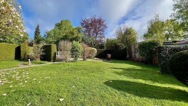 Blick zur Straße - Grundstück in 86482 Aystetten mit 1141m² kaufen