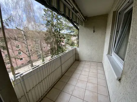 Renovierte und bezahlbare Wohnung!