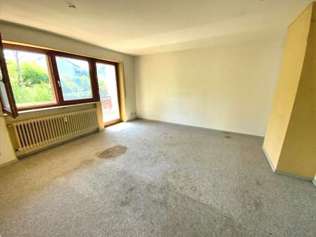 Wohnzimmer - Etagenwohnung in 89340 Leipheim mit 58m² kaufen