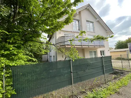 EG-Wohnung mit familiärer Einliegerwohnung!