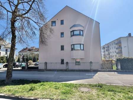 Straßenansicht - Etagenwohnung in 86391 Stadtbergen mit 82m² kaufen