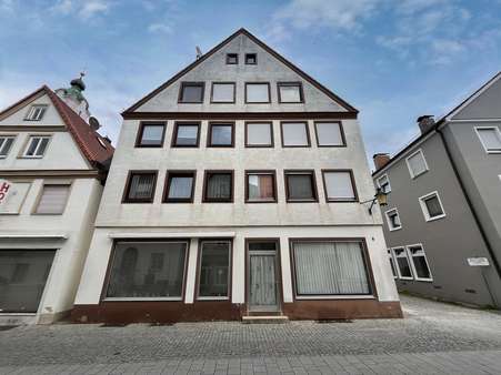 Hausansicht - Mehrfamilienhaus in 89312 Günzburg mit 195m² kaufen