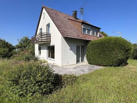 Hausansicht mit Terrasse Hausansicht mit Terrasse - Einfamilienhaus in 89312 Günzburg mit 129m² kaufen