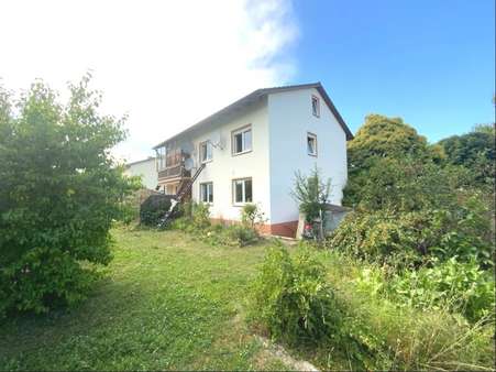 Ansicht mit Garten Ansicht mit Garten - Zweifamilienhaus in 86842 Türkheim mit 141m² kaufen