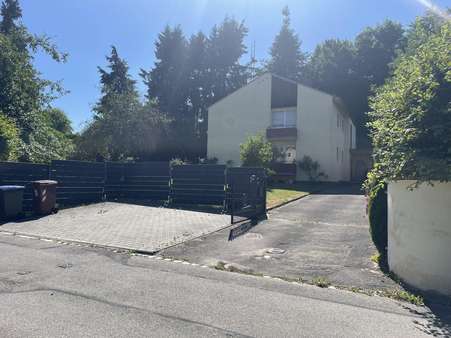 Grundstückseinfahrt Osten - Zweifamilienhaus in 86356 Neusäß mit 168m² kaufen