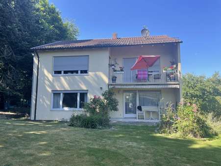 Terrasse und Balkon Südseite - Zweifamilienhaus in 86356 Neusäß mit 168m² kaufen