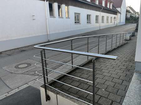 Rampe - Bürohaus in 89312 Günzburg mit 99m² kaufen