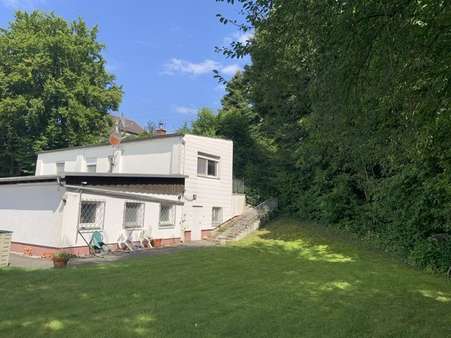 Südansicht mit Gartenteil Südansicht mit Gartenteil - Einfamilienhaus in 86356 Neusäß mit 82m² kaufen