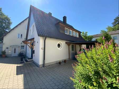 Aussenansicht - Zweifamilienhaus in 86825 Bad Wörishofen mit 151m² kaufen