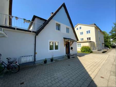 Aussenansicht - Zweifamilienhaus in 86825 Bad Wörishofen mit 151m² kaufen