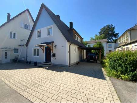 Aussenansicht - Zweifamilienhaus in 86825 Bad Wörishofen mit 151m² kaufen