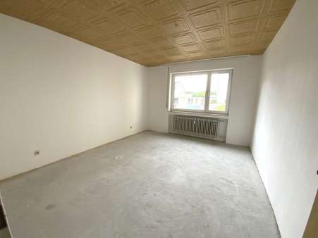 Schlafzimmer - Erdgeschosswohnung in 89312 Günzburg mit 80m² kaufen