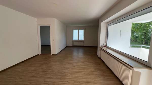 Wohnen  und Essen - Etagenwohnung in 86415 Mering mit 80m² kaufen