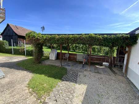 Laube Laube - Zweifamilienhaus in 88131 Lindau mit 183m² kaufen