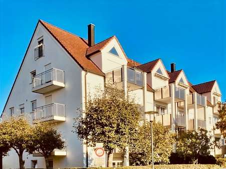 Etagenwohnung mit Dachgeschossausbau Etagenwohnung mit Dachgeschossausbau - Etagenwohnung in 89335 Ichenhausen mit 73m² kaufen