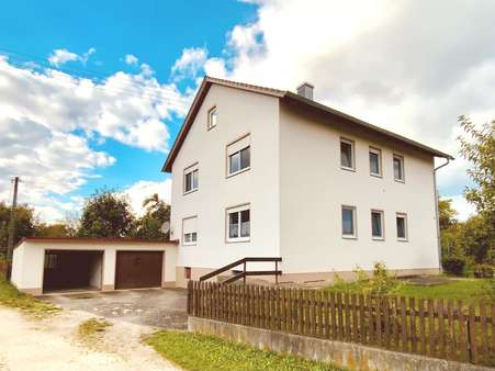 Südostansicht Südostansicht - Zweifamilienhaus in 86489 Deisenhausen mit 150m² kaufen