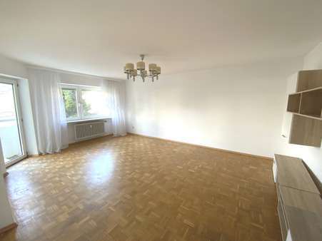 Wohnzimmer Wohnzimmer - Etagenwohnung in 89312 Günzburg mit 72m² kaufen