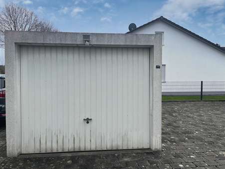 Garage - Dachgeschosswohnung in 89362 Offingen mit 105m² kaufen