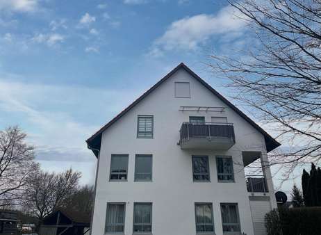 Hausansicht - Dachgeschosswohnung in 89362 Offingen mit 105m² kaufen