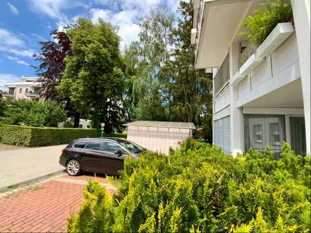 Blick Richtung angrenzenden Park - Mehrfamilienhaus in 86825 Bad Wörishofen mit 575m² kaufen