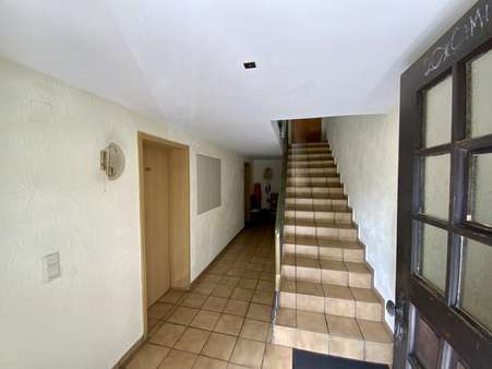 Treppenhaus - Mehrfamilienhaus in 88319 Aitrach mit 282m² kaufen